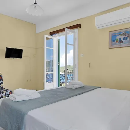 Veroni's 5 Апартаменты *